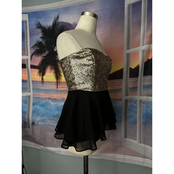 Do & Be strapless gold Sequin Top Form fitting with light flowy bottom Medium - Picture 3 of 4